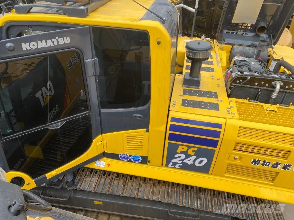 Komatsu PC 240 Bagri goseničarji