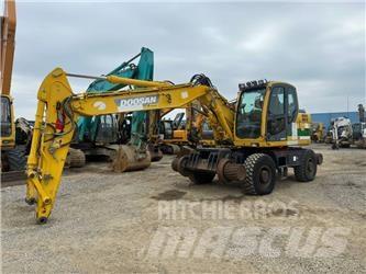 Doosan DX 160 WR Bagri na kolesih