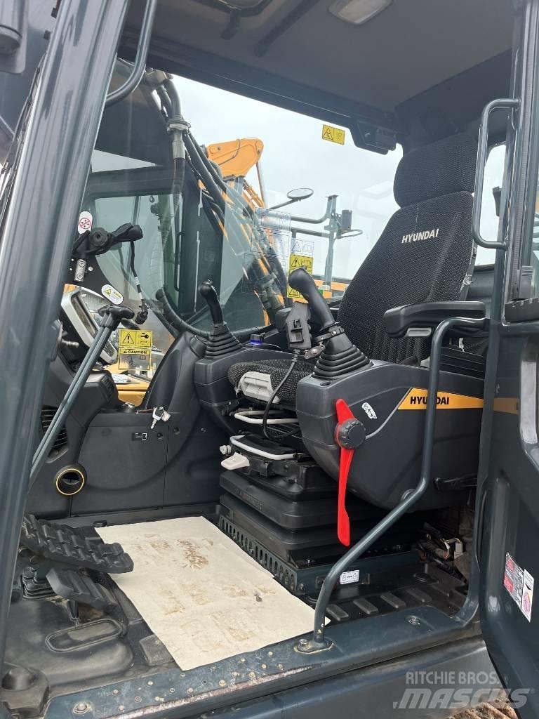 Hyundai HX 220 Bagri goseničarji