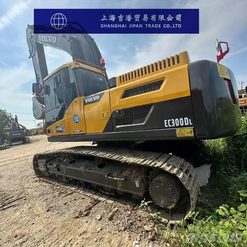 Volvo EC 300 Bagri goseničarji
