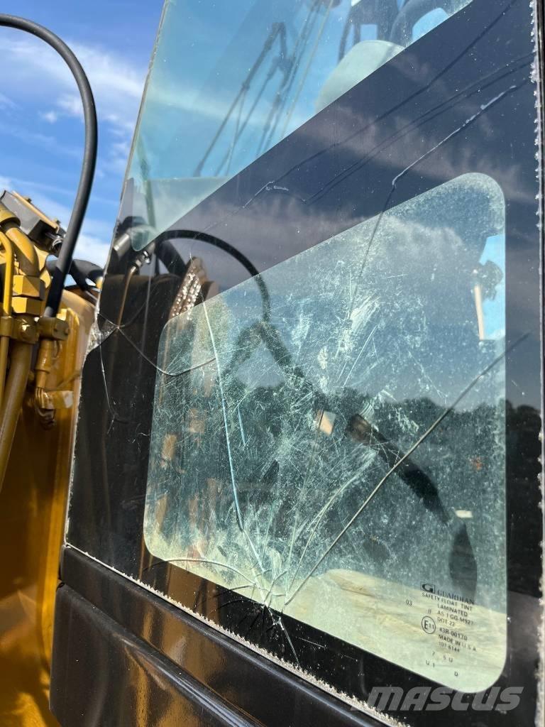 CAT 924 G HL Kolesni nakladalci