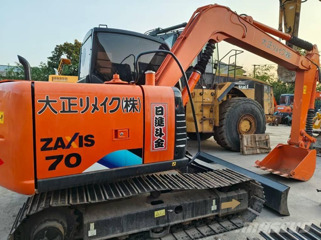 Hitachi ZX 70 Midi bagri 7t – 12t