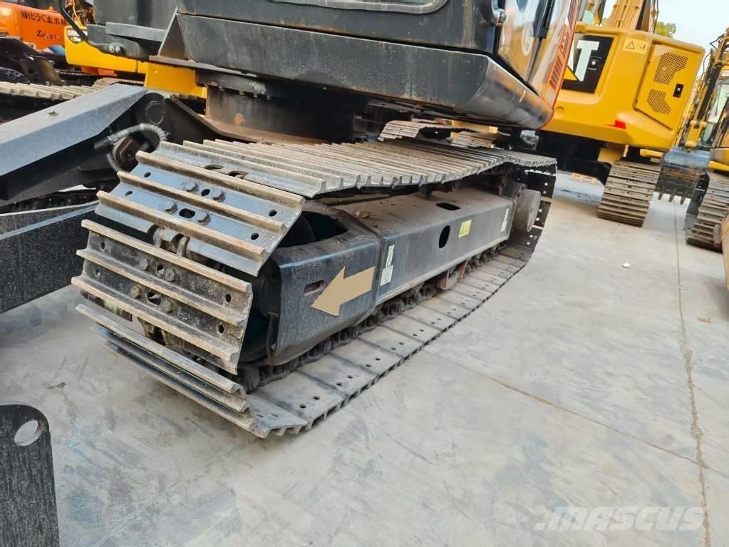 Hitachi ZX 70 Midi bagri 7t – 12t