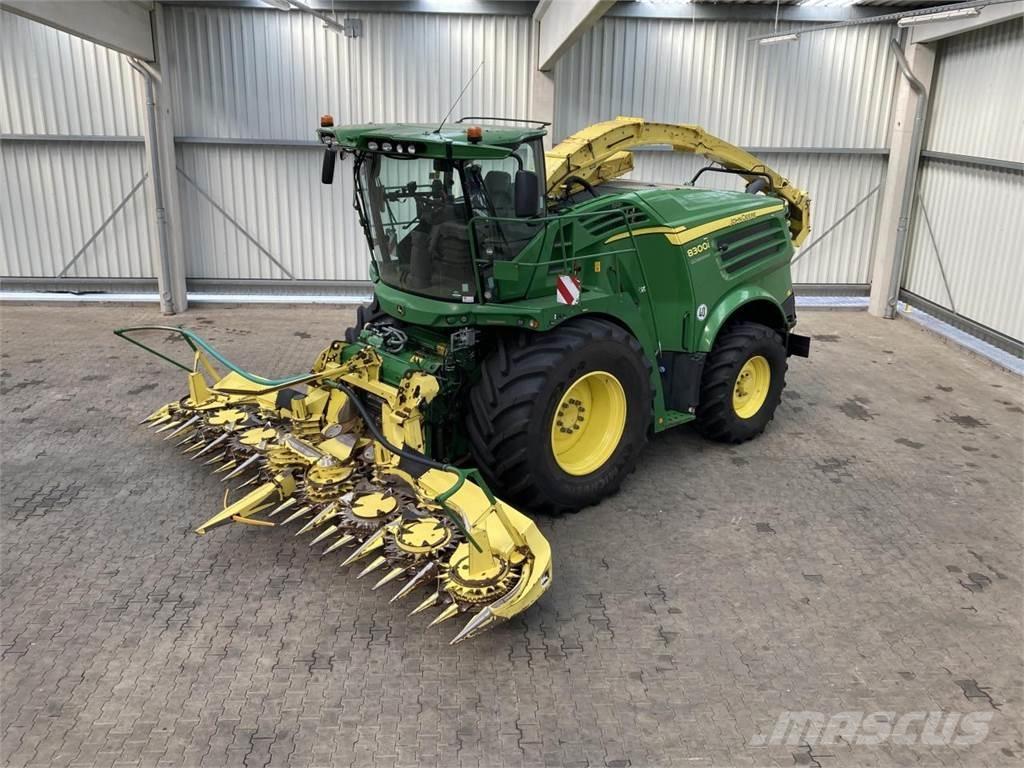 John Deere 8300 Stroji za krmo na lastni pogon