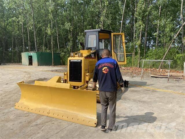 CAT D5G Buldožerji goseničarji