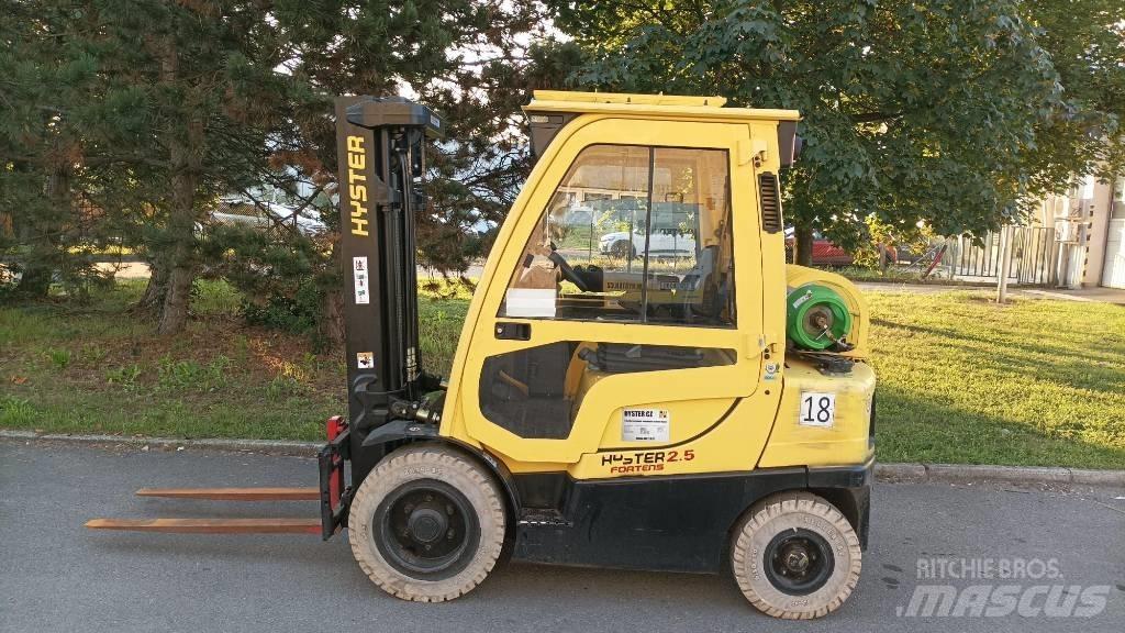 Hyster H2.5FT Plinski viličarji