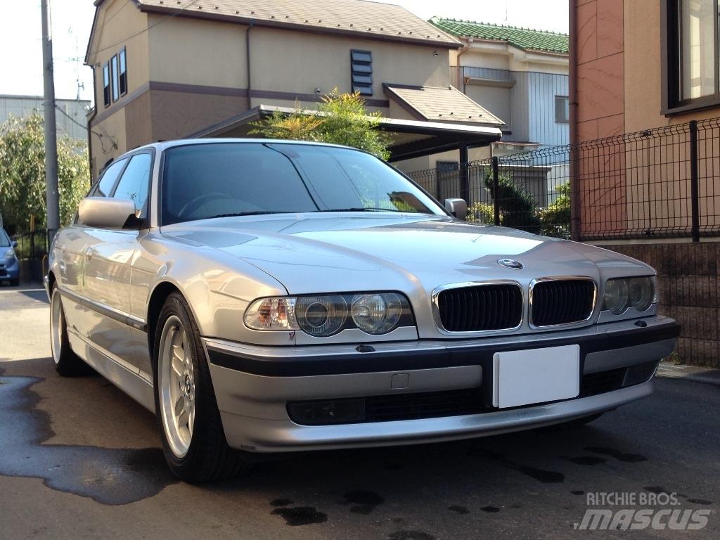 BMW GH-GG35 Avtomobili