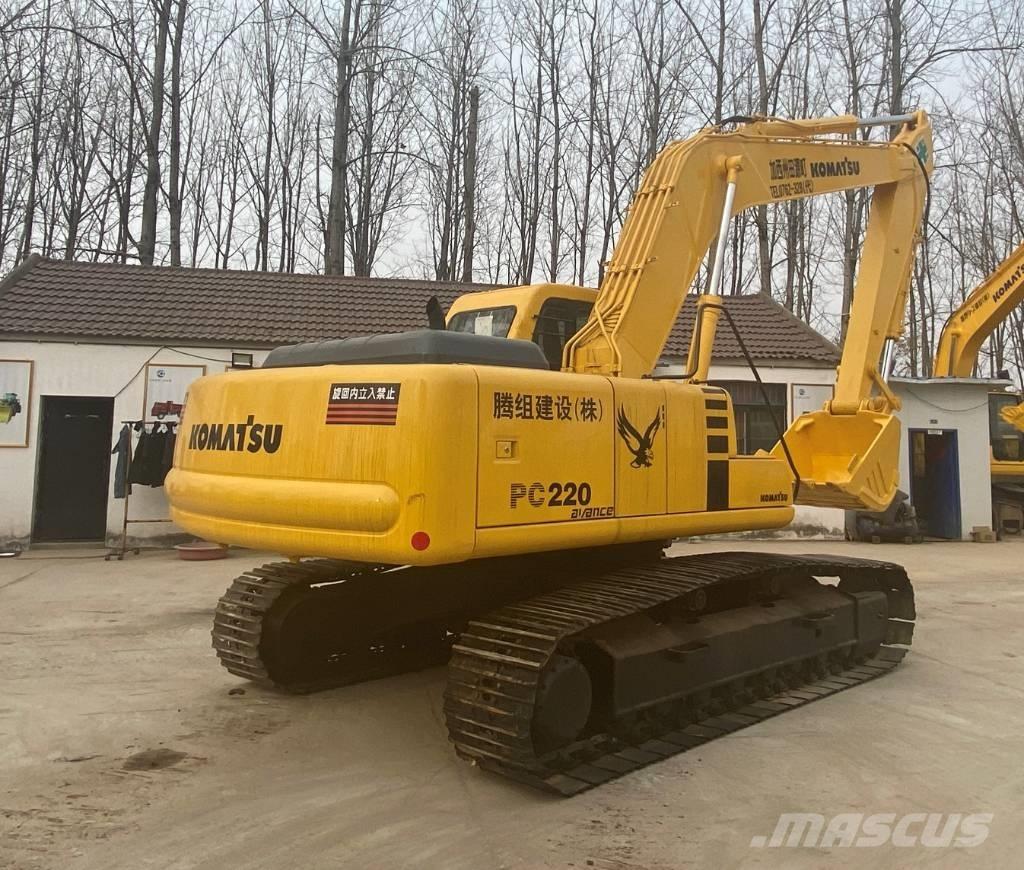 Komatsu PC 220-8 Bagri goseničarji