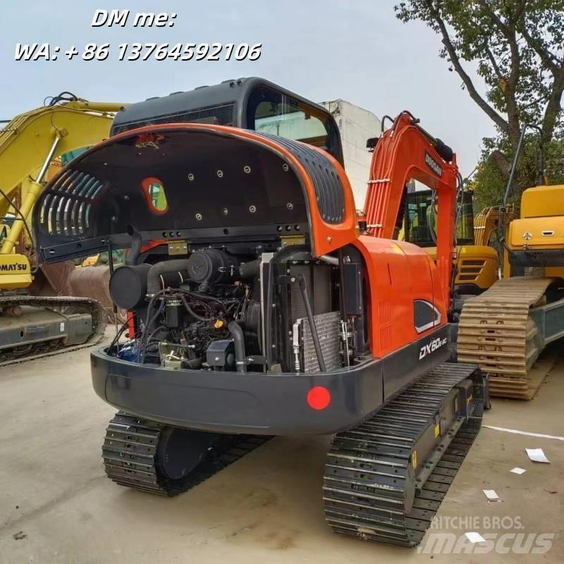 Doosan DX60 Bagri goseničarji