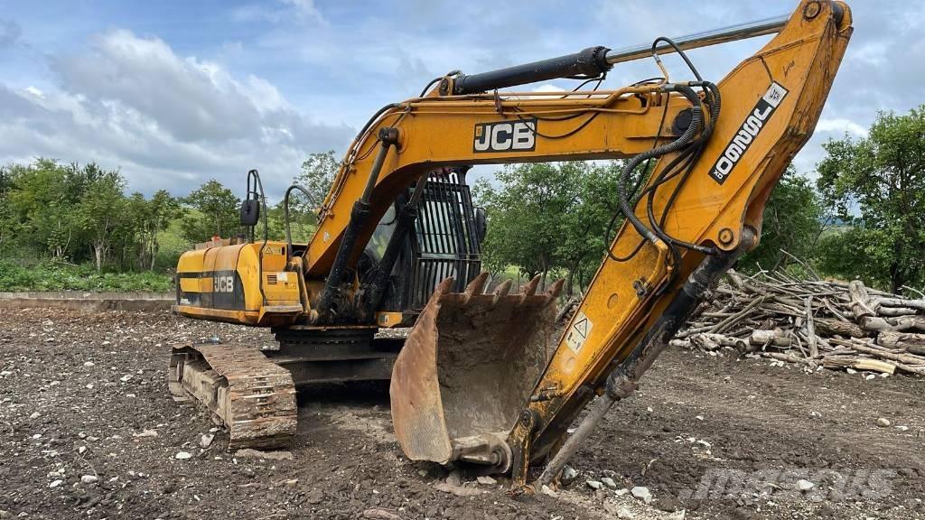 JCB JS 260 XD Podvozje in vzmetenje