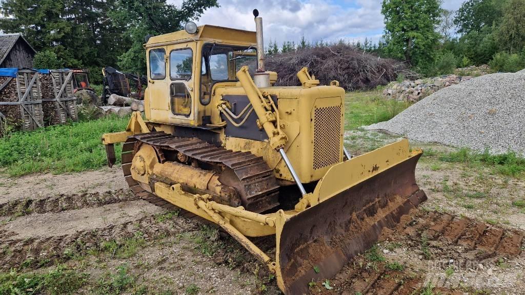 CAT D 4 D Buldožerji goseničarji