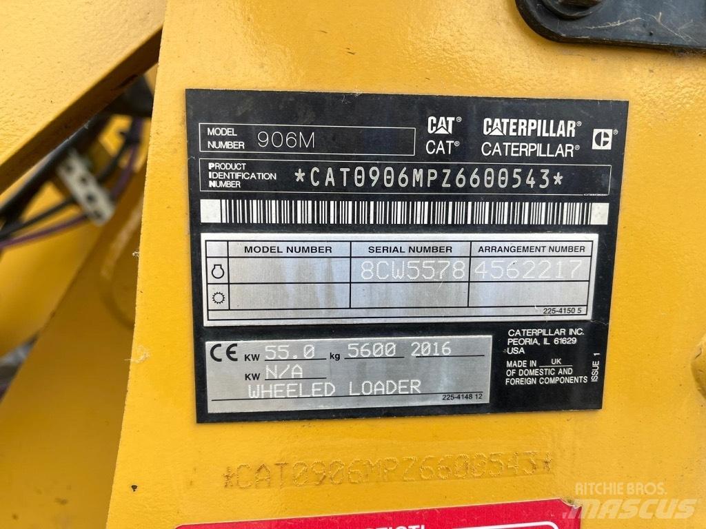 CAT 906M Kolesni nakladalci