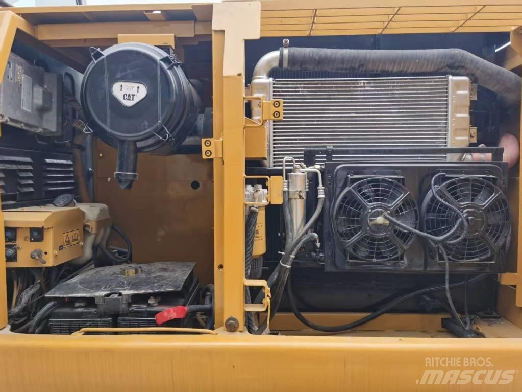 CAT 320 DL Bagri goseničarji