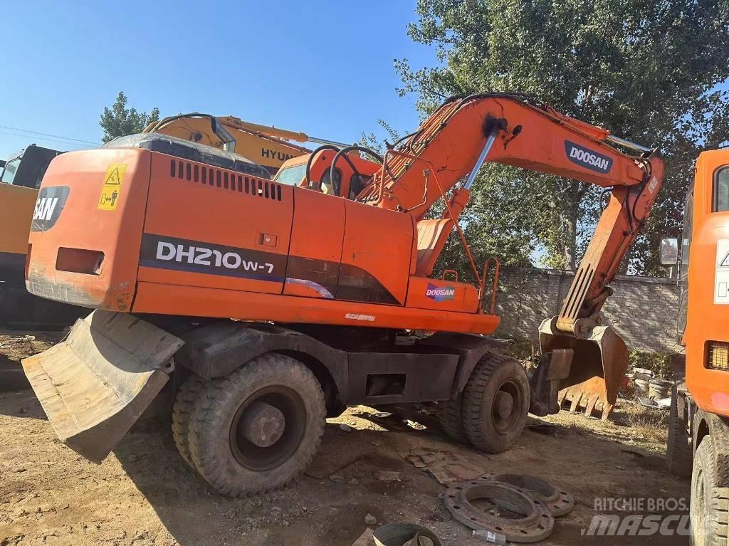Doosan DH210W Bagri na kolesih