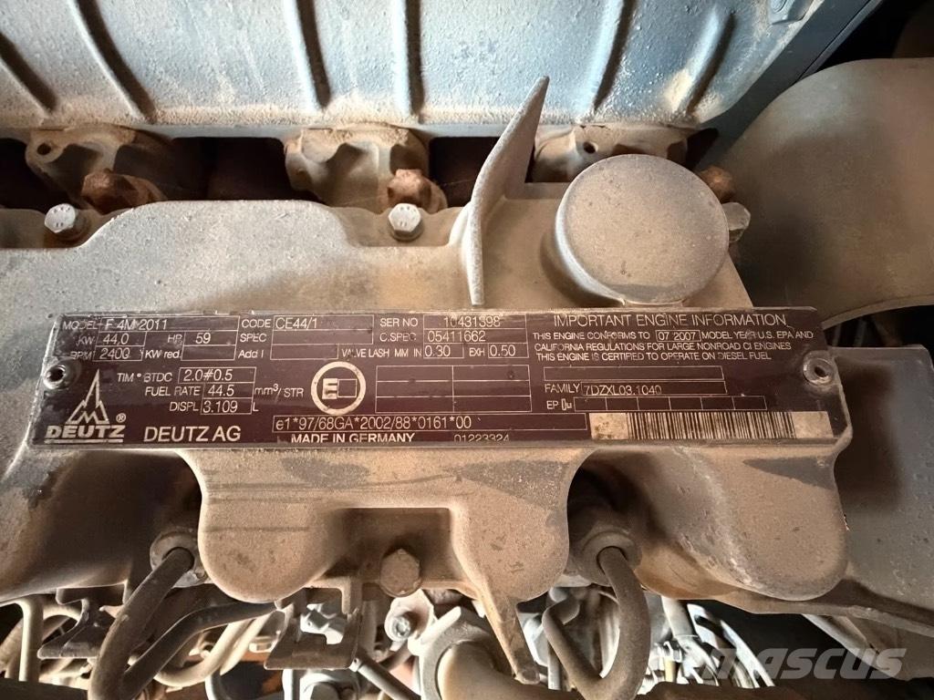 Terex TL 80 Kolesni nakladalci