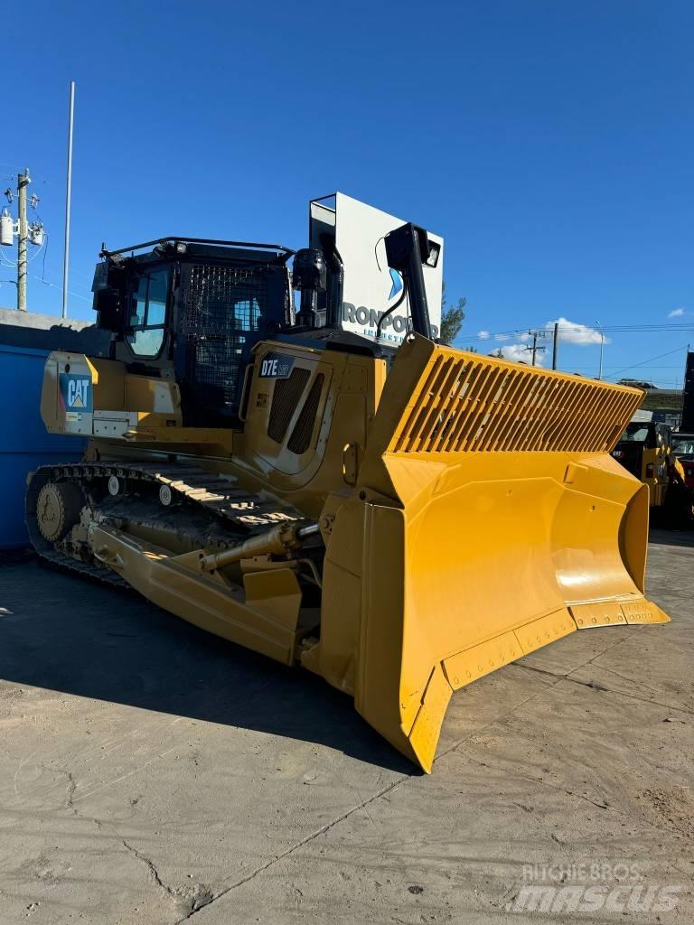 CAT D 7 E LGP Buldožerji goseničarji