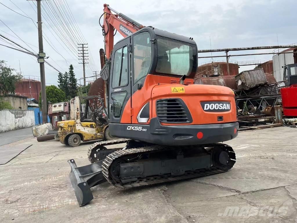Doosan DX 55 Mini bagri <7t