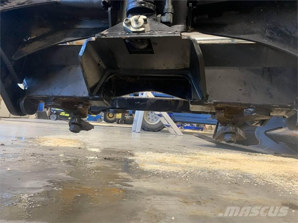Komatsu 895 Druge komponente