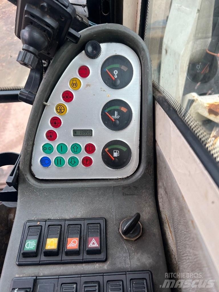 Terex Schaeff HML32 Bagri na kolesih
