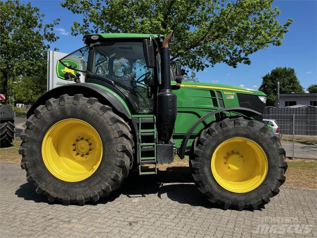 John Deere 6230R Traktorji