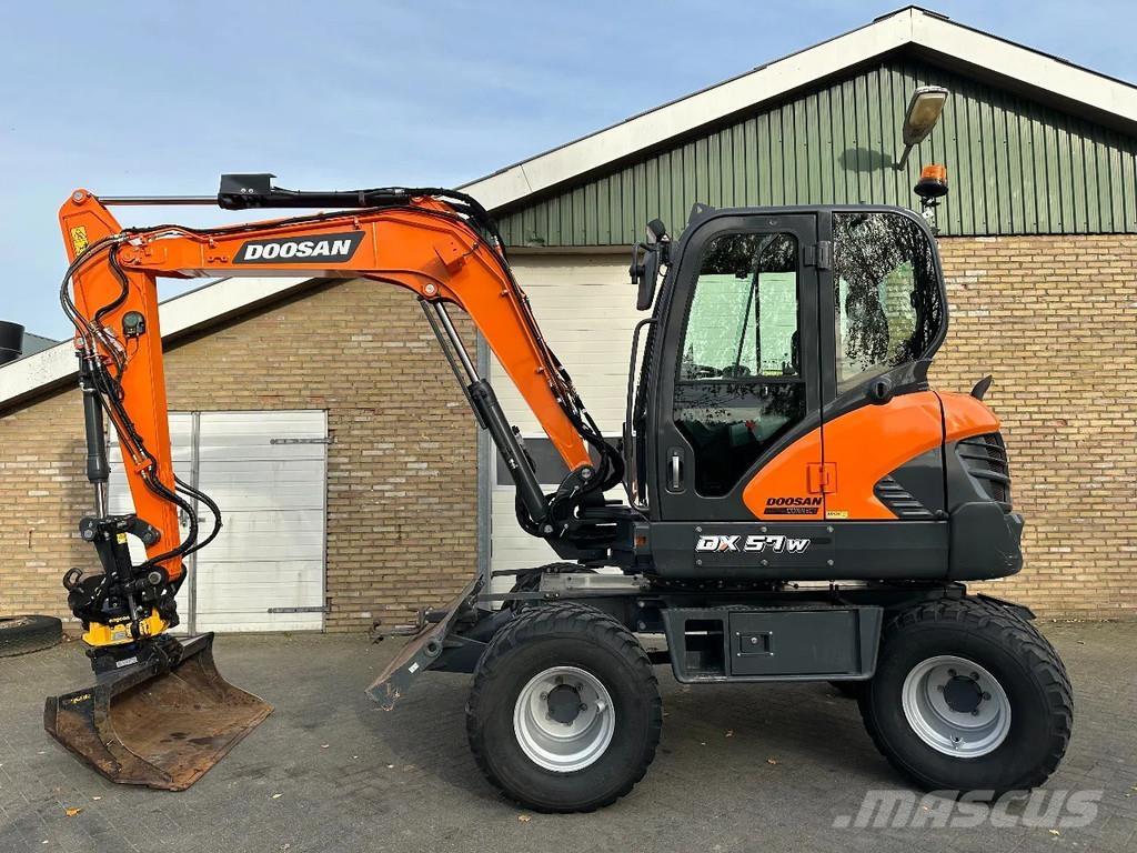 Doosan DX57W-7 Bagri na kolesih