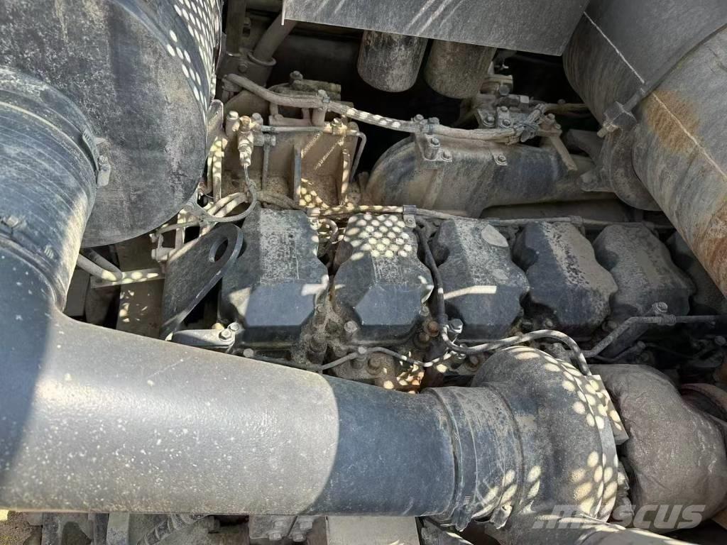 Komatsu PC 850-8 Amfibijski bagri