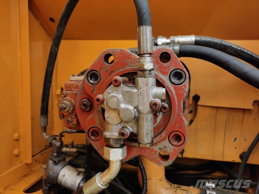 Hyundai R225LC-7 Bagri goseničarji