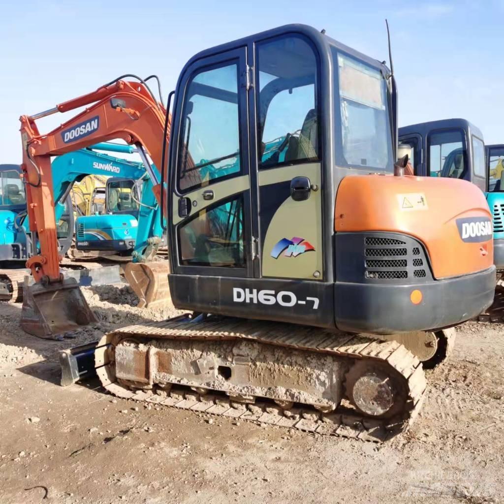 Doosan DH60-7 Bagri goseničarji