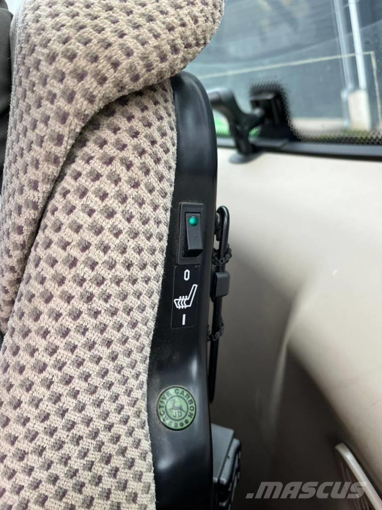 John Deere 6250 R Traktorji