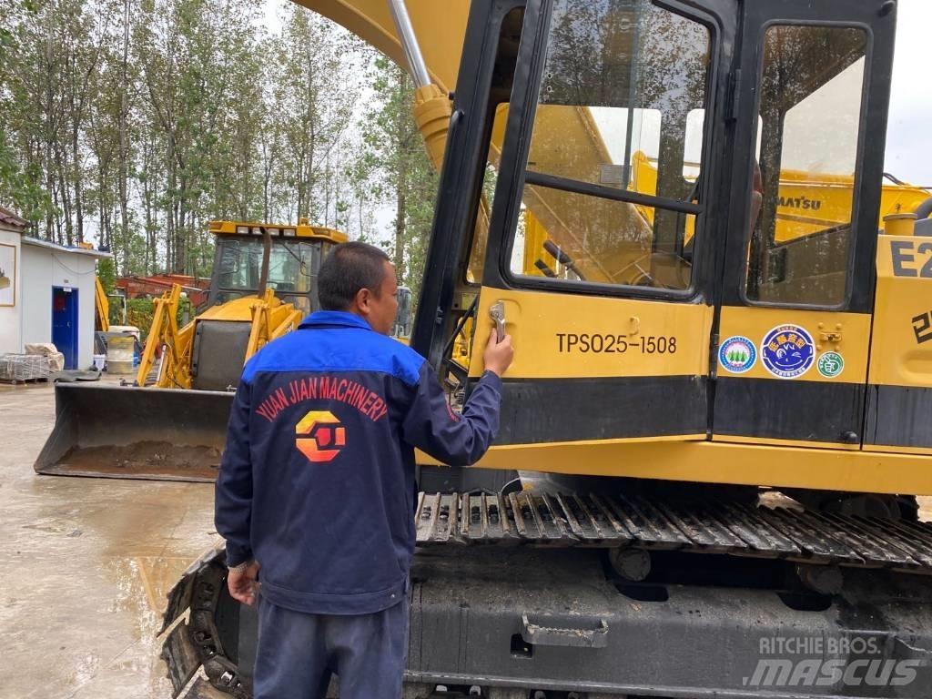 CAT E 200 B Bagri goseničarji