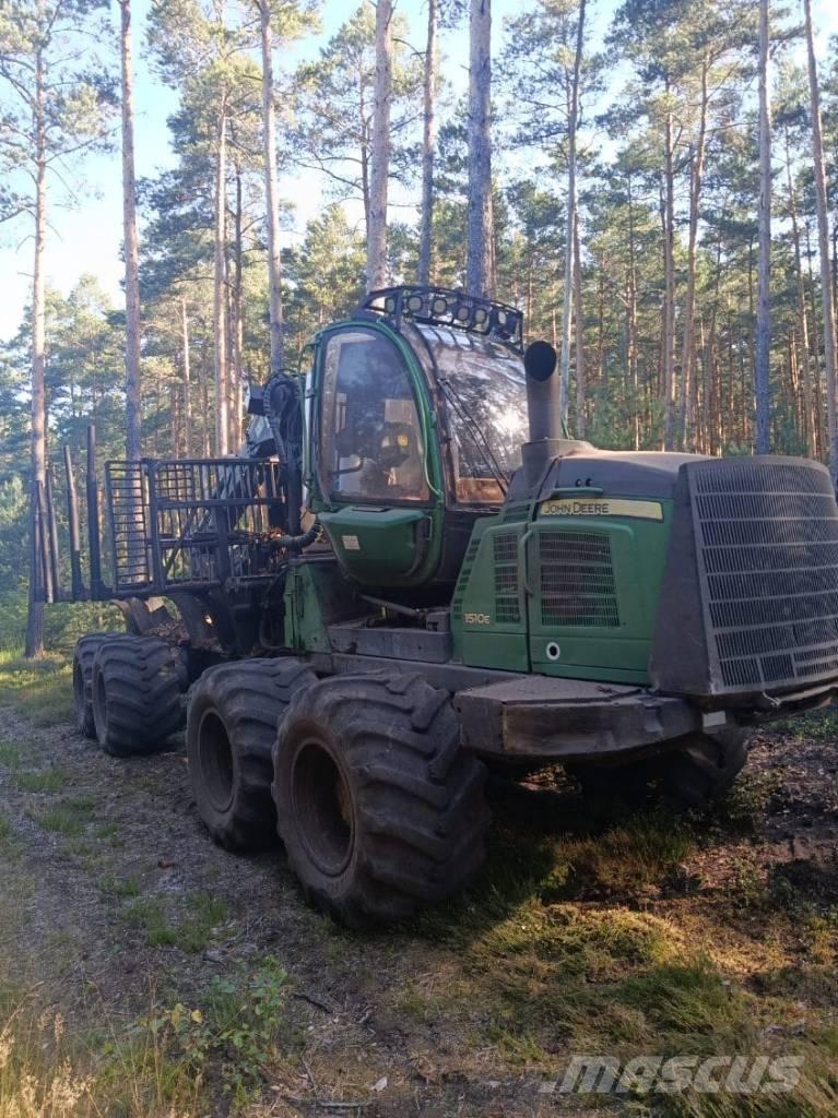 John Deere 1510 IT4 Forwarderji