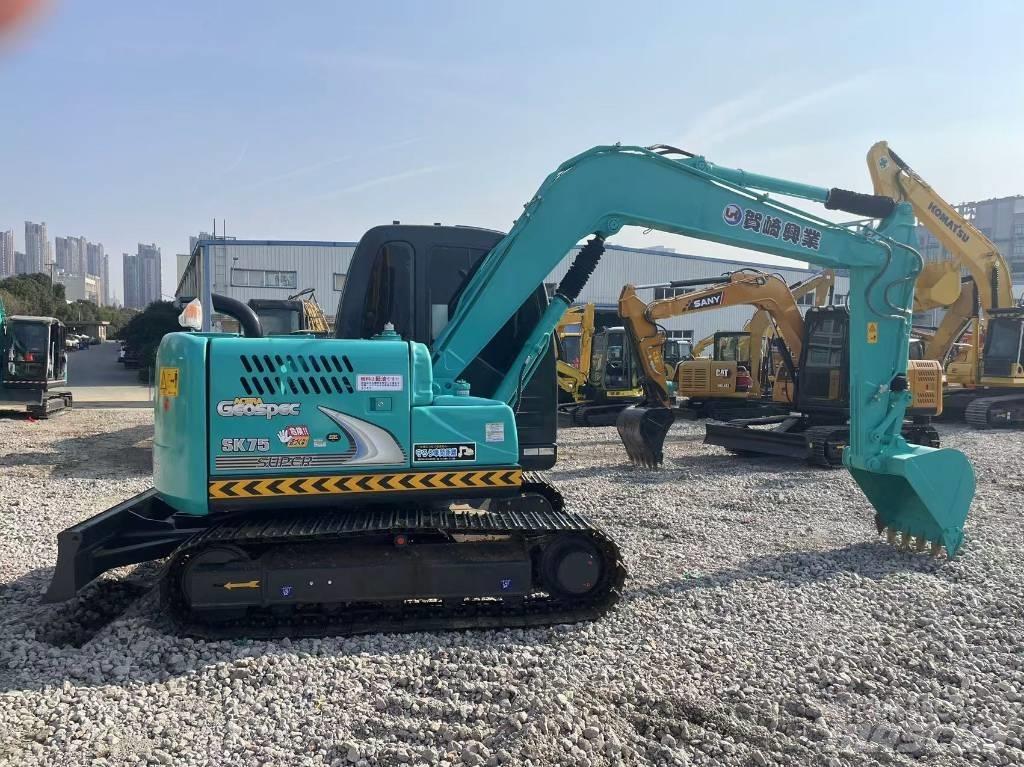 Kobelco SK 75 Bagri goseničarji