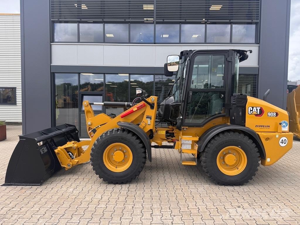 CAT 908 Kolesni nakladalci