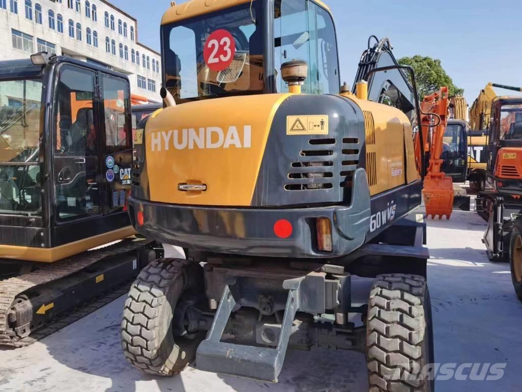 Hyundai Robex 60 W Bagri na kolesih