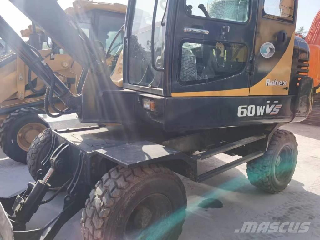 Hyundai Robex 60 W Bagri na kolesih