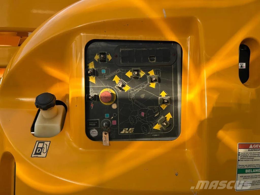 JLG 450AJ Zglobne dvižne ploščadi