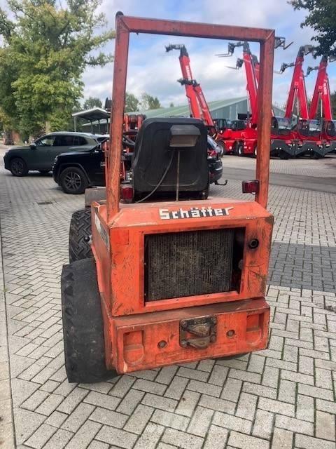 Schäffer 326 Mini nakladalci