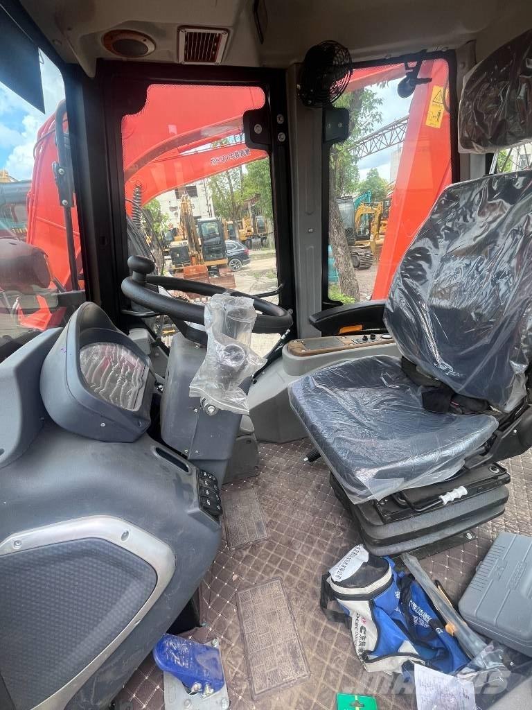 CAT 420 F Rovokopači