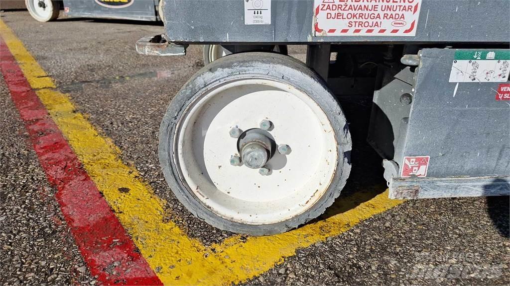 SkyJack SJIII4620 Škarjaste dvižne ploščadi