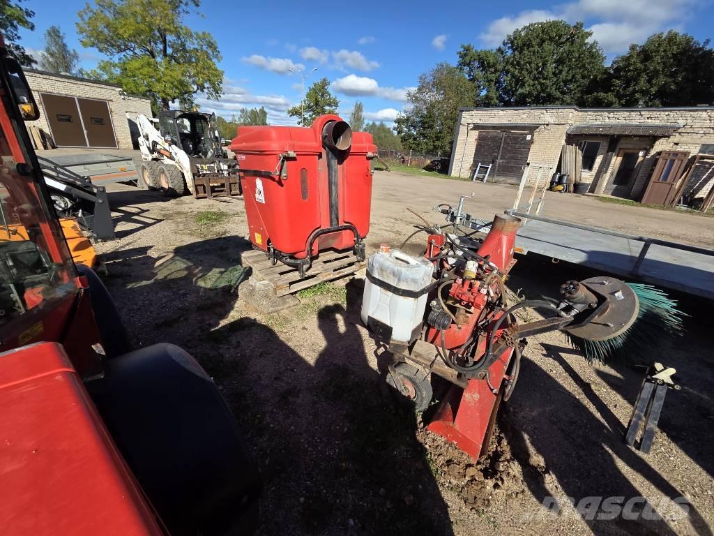  AC C1100 Nega okolice - drugo