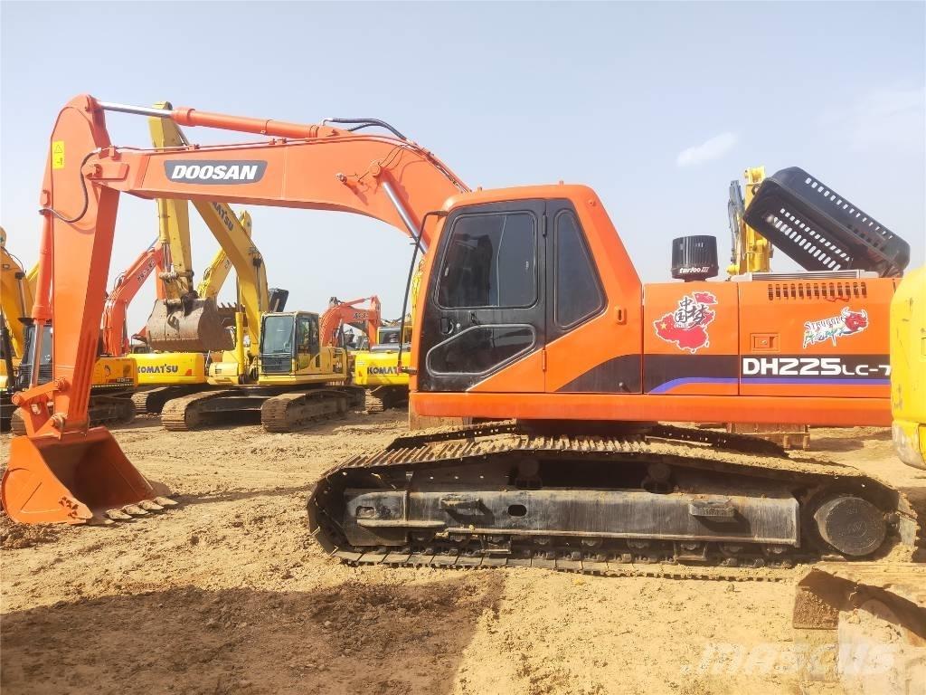 Doosan DH225LC-7 Bagri goseničarji