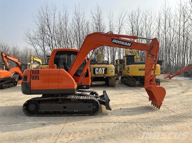 Doosan DX75 Mini bagri <7t