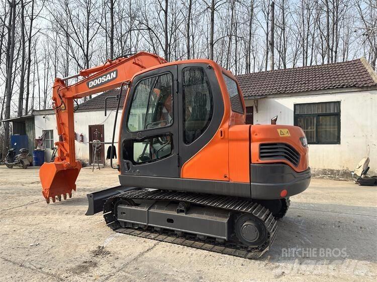 Doosan DX75 Mini bagri <7t