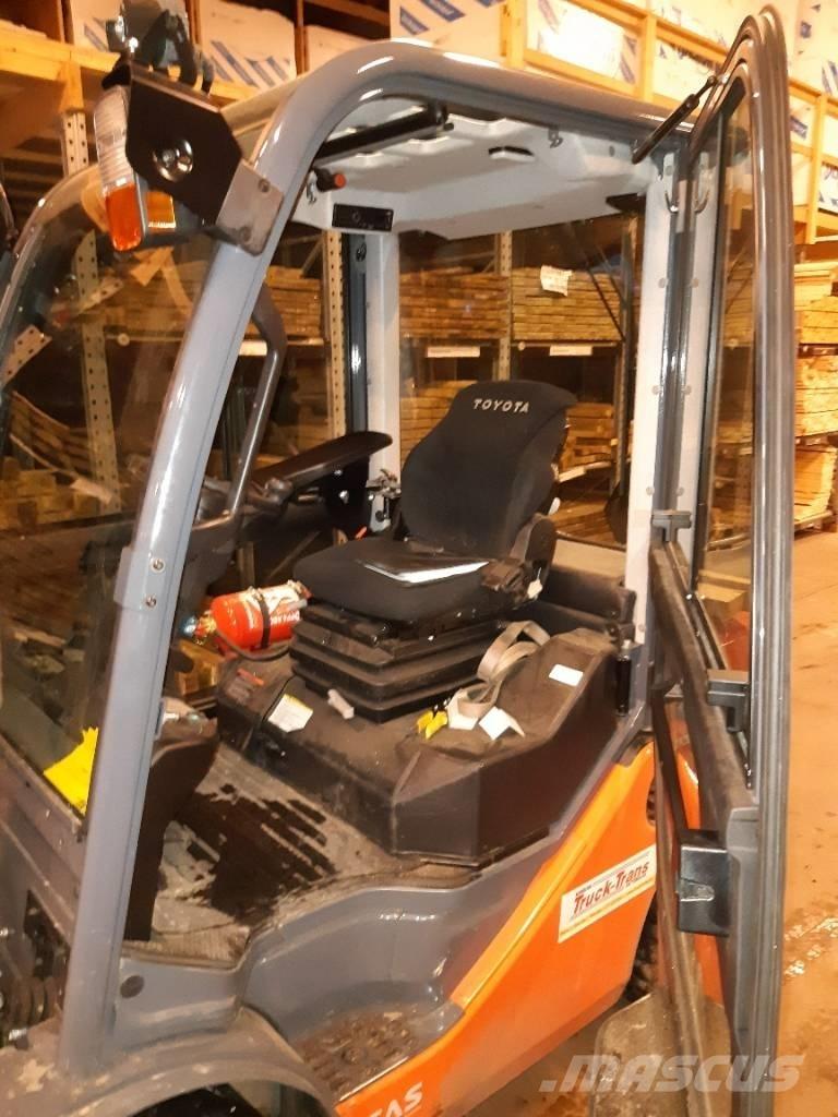 Toyota 02-8FDF30 Dizelski viličarji