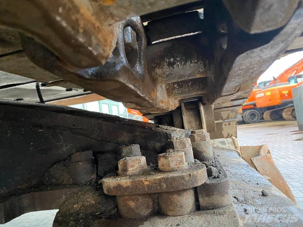 Hitachi ZX 460 Bagri goseničarji