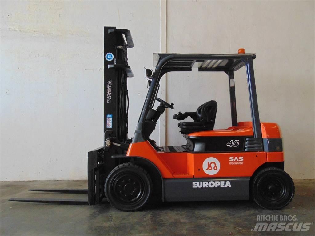 Toyota 7FBMF40 Električni viličarji