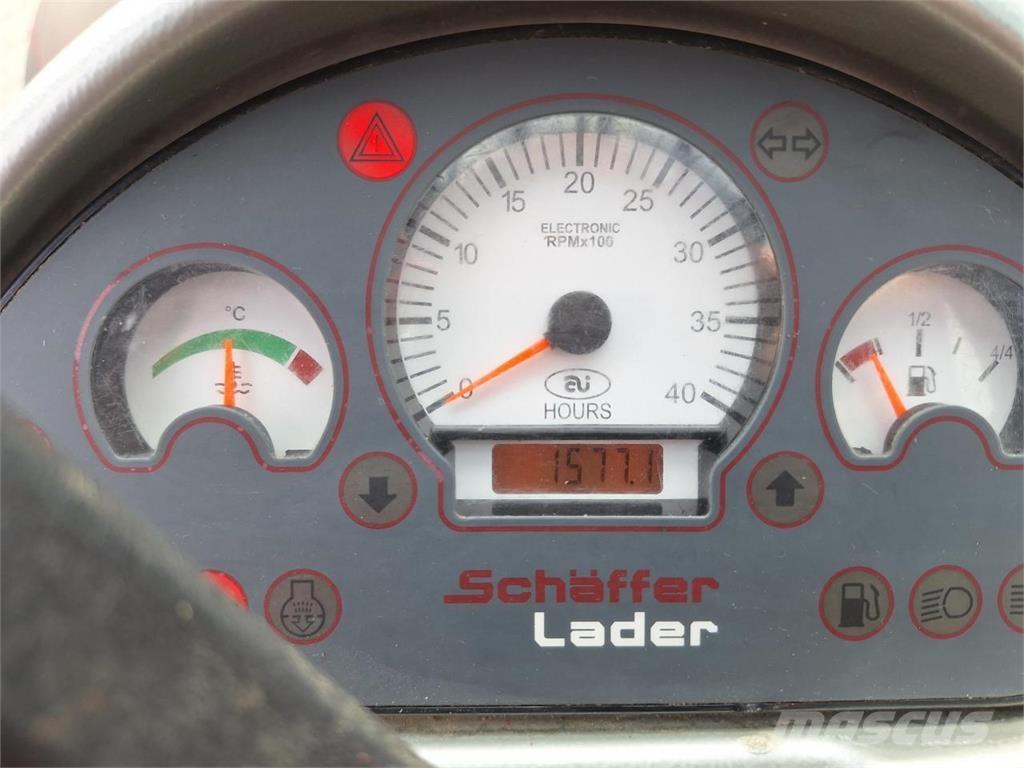 Schäffer 3460 Kolesni nakladalci