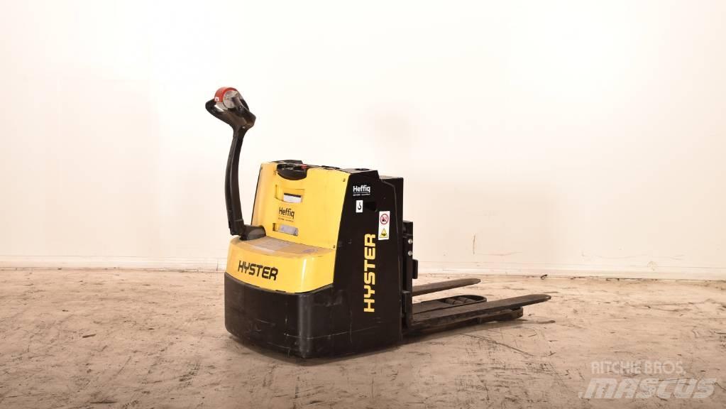 Hyster S2.4HBE Električni nizko dvižni viličar