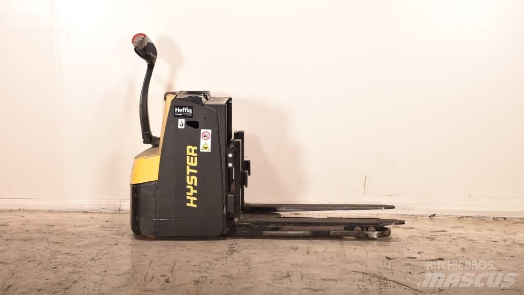 Hyster S2.4HBE Električni nizko dvižni viličar