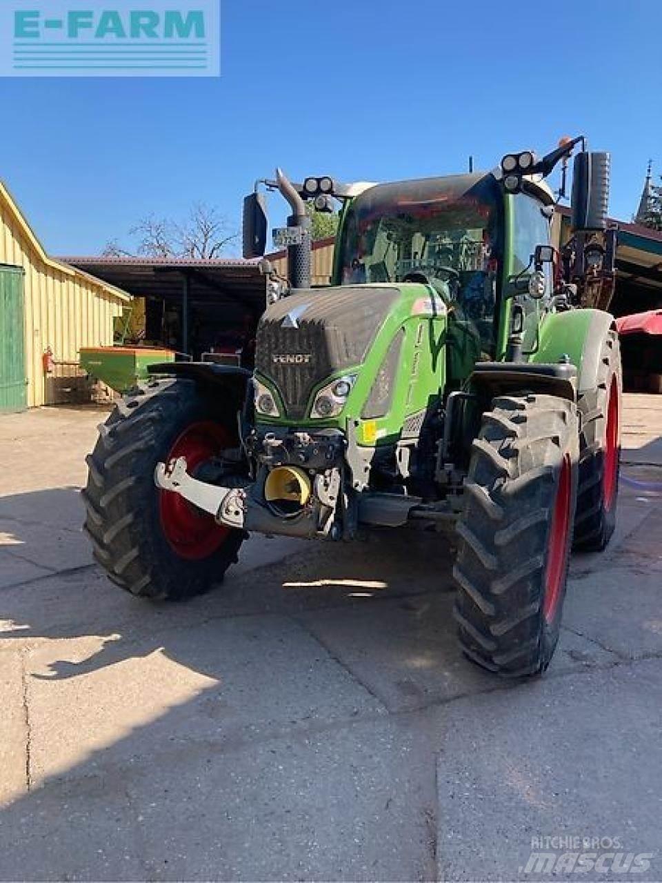Fendt 724 vario Traktorji